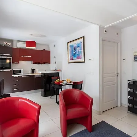 Apartmán L18 Parking Terrace Ac 10mins Walk To Beaches