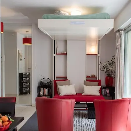 Apartment L18 Parking Terrace Ac 10mins Walk To Beaches