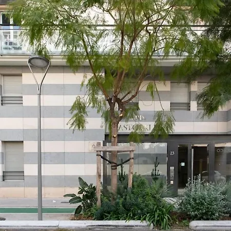 L18 Parking Terrace Ac 10mins Walk To Beaches *