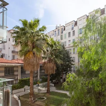 L18 Parking Terrace Ac 10mins Walk To Beaches Nice