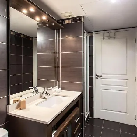 Apartmán L18 Parking Terrace Ac 10mins Walk To Beaches *