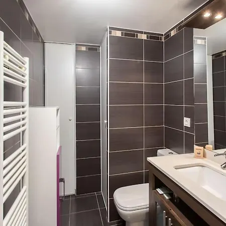 Apartmán L18 Parking Terrace Ac 10mins Walk To Beaches Nice